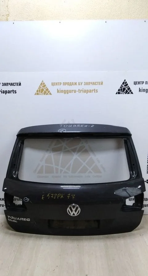 Крышка багажника Volkswagen Touareg 2 10-18 oem 7P6827025