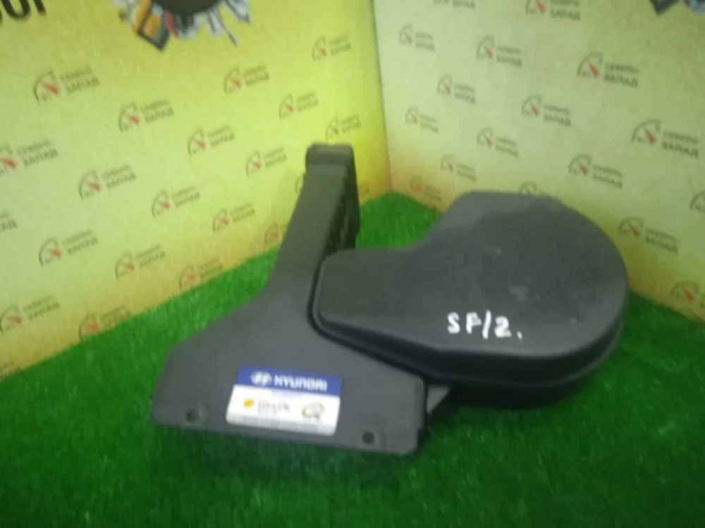 Воздухозаборник Hyundai Santa Fe 2013 282102W100 DM G4KEDU