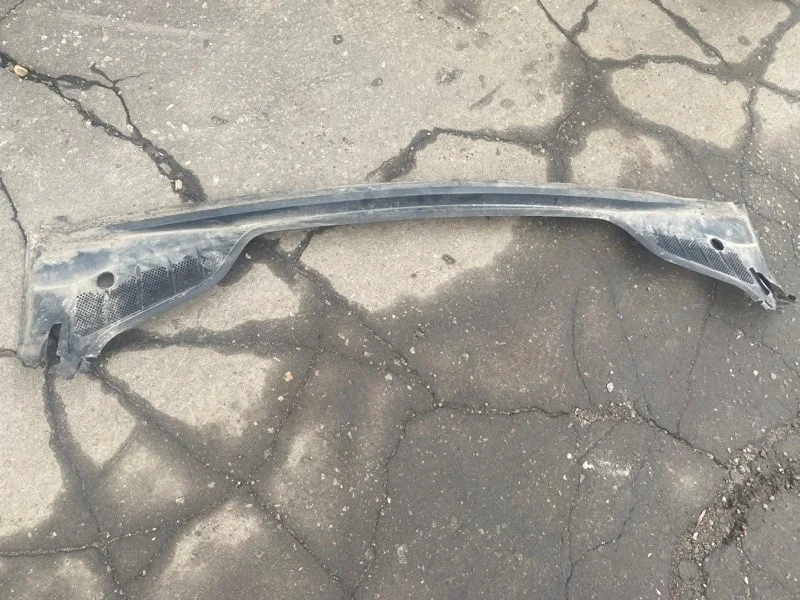 Жабо Peugeot 308 2010 T7
