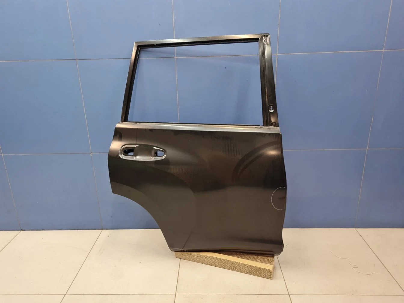 Дверь правая задняя для Toyota Land Cruiser Prado 150 2009-