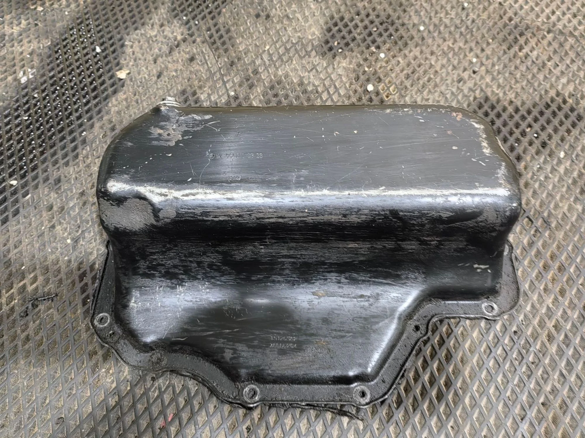 Поддон двигателя Mercedes ML M272 W164