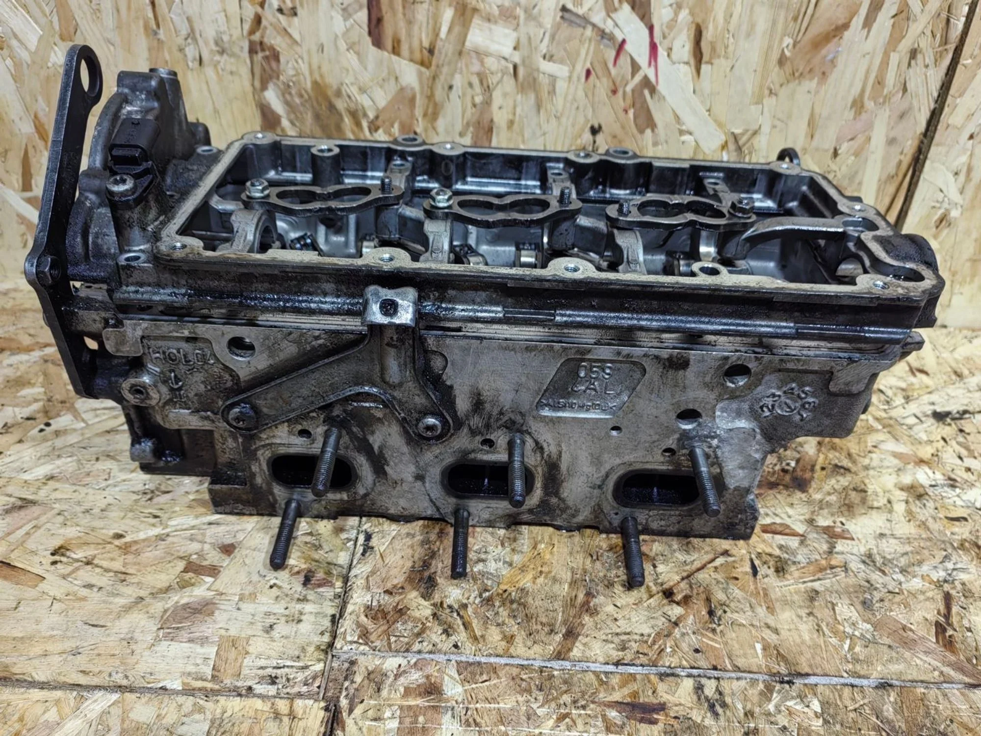 ГБЦ правая Audi Q7, 4L 3.0tdi CAS