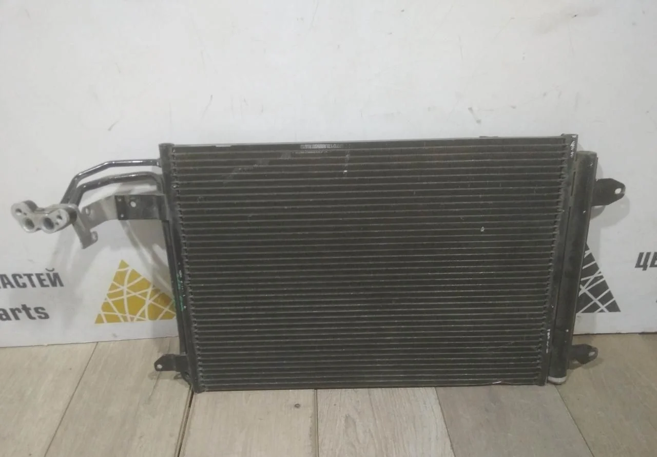 Радиатор кондиционера бу Skoda Octavia A5 OEM 1K0820411AJ