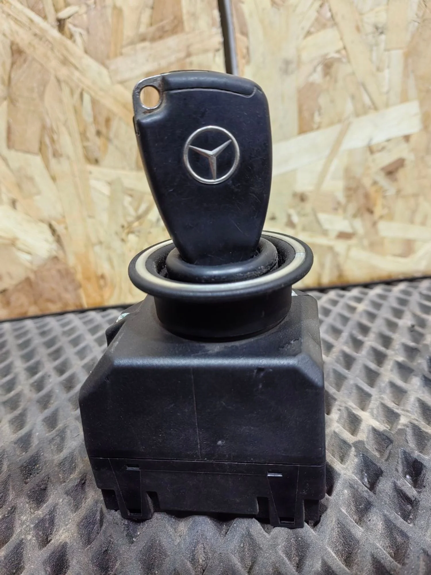 Замок зажигания Mercedes-Benz ML W164