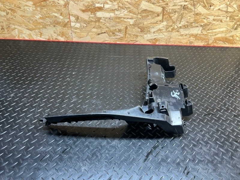 Кронштейн бампера Bmw X5 2016 8054020 F15 N47D20C, задний правый