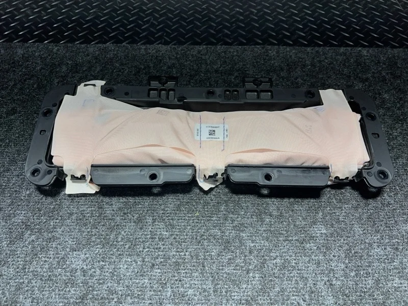 Подушка безопасности в колени Mercedes-Benz Gle350D 2018 A1668600102 W166 OM 642.826, передняя
