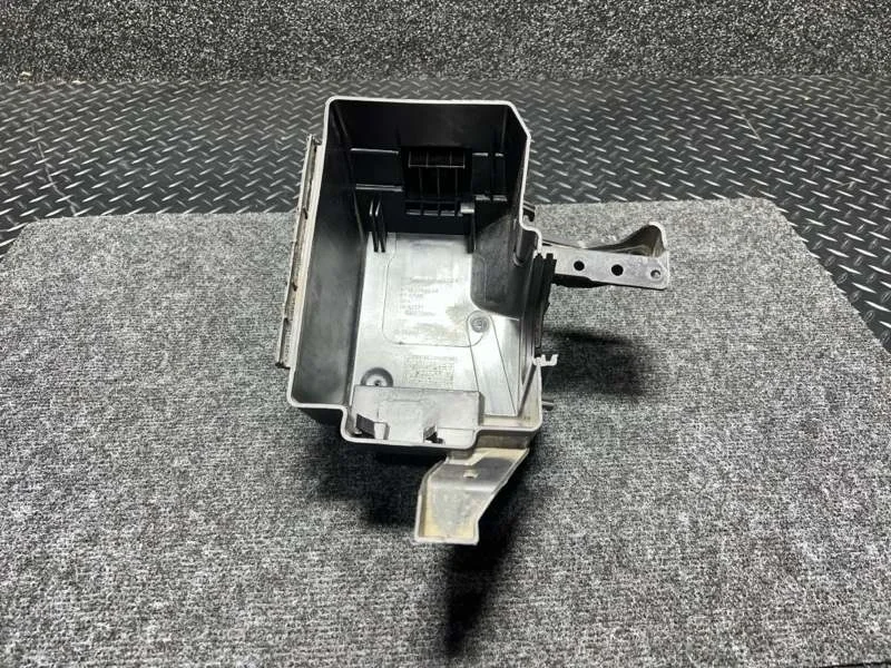 Короб блока предохранителей Mercedes-Benz Gle350D 2018 A1665400224 W166 OM 642.826