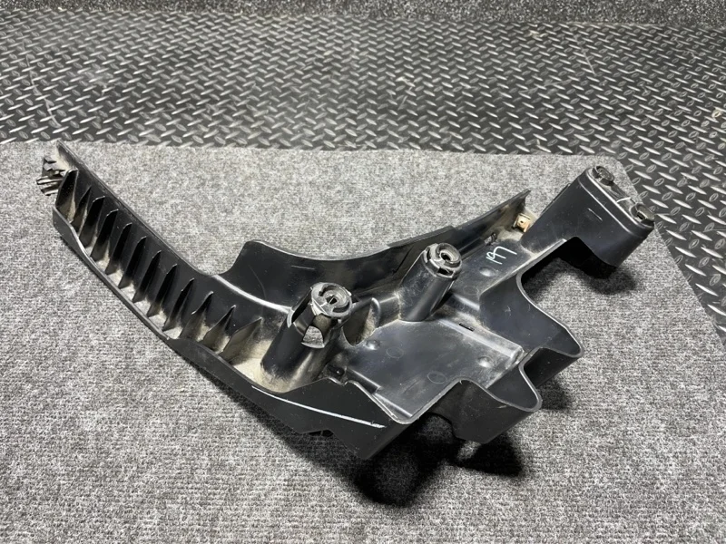 Кронштейн бампера Bmw X5 2017 51128054019 F15 N57D30C, задний левый