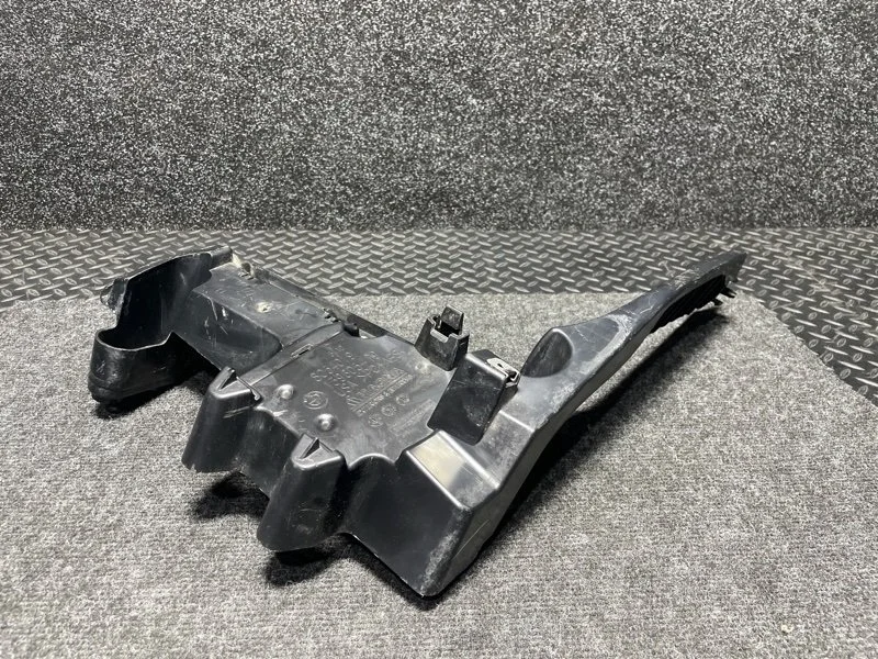 Кронштейн бампера Bmw X5 2017 51128054019 F15 N57D30A, задний левый