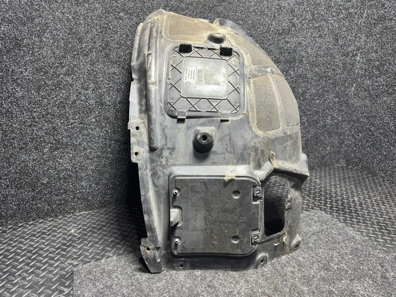 Подкрылок Bmw 7 2016 51717340194 G11 B57D30A, передний правый