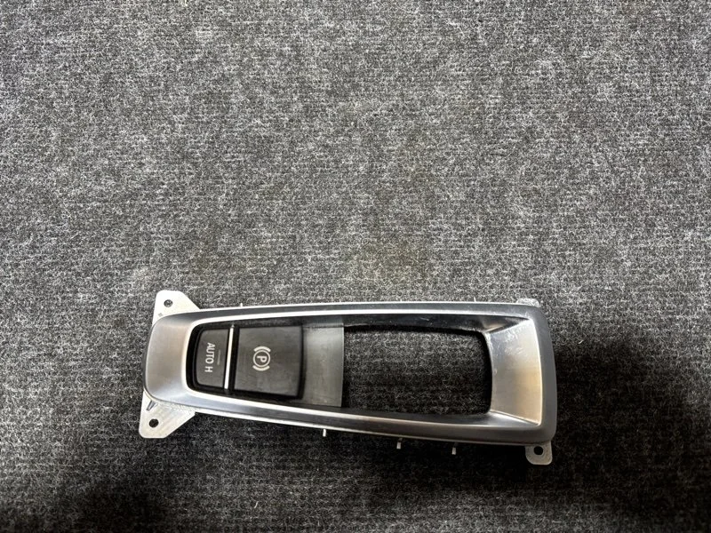 Накладка переключателя выбора передач Bmw X5 2014 51169252113 F15 N63B44B