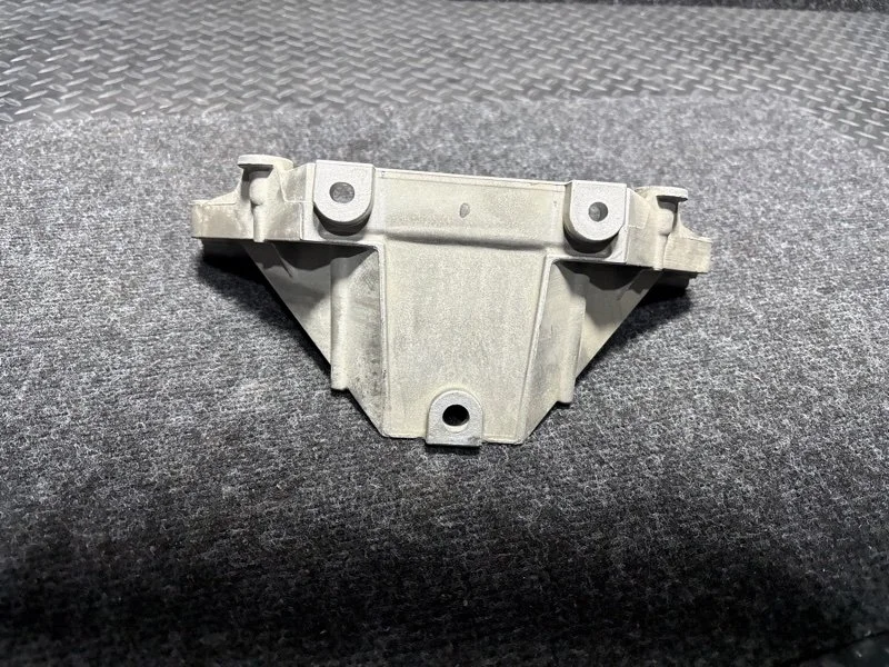 Консоль щита передка средняя Bmw X5 2014 51717137238 F15 N63B44B
