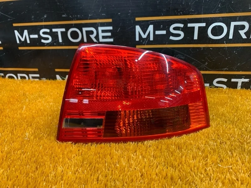 Фонарь крышки багажника Audi A4 2006 B7/8E