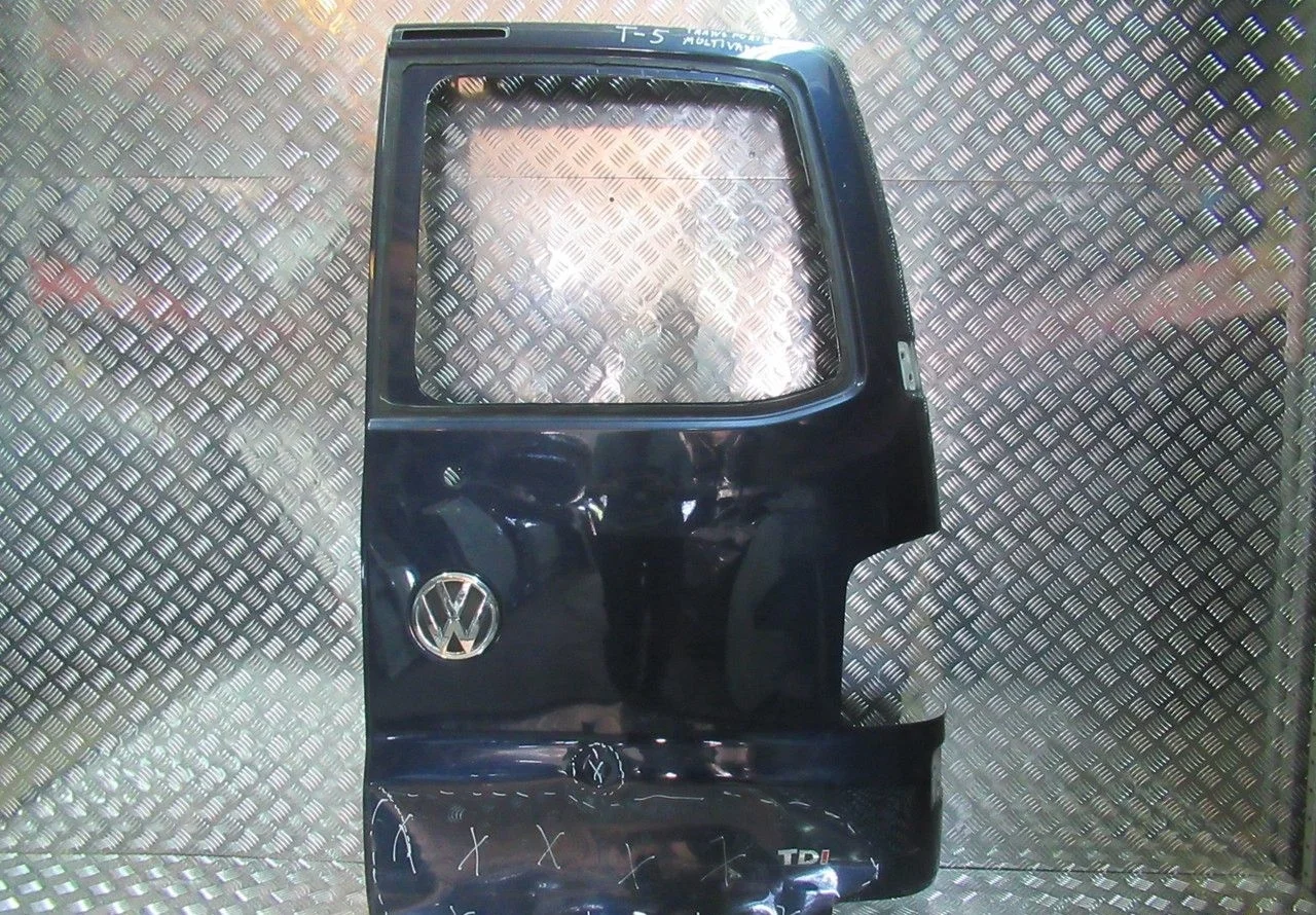 Дверь багажника правая Volkswagen Transporter T5 oem 7H0827092AQ (вмятины)