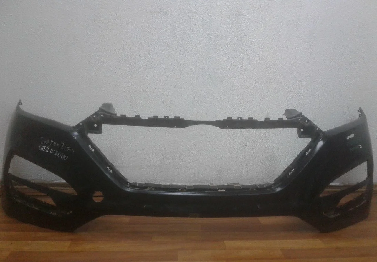 Бампер передний Hyundai Tucson 3 oem 86511d7000 (трещина)