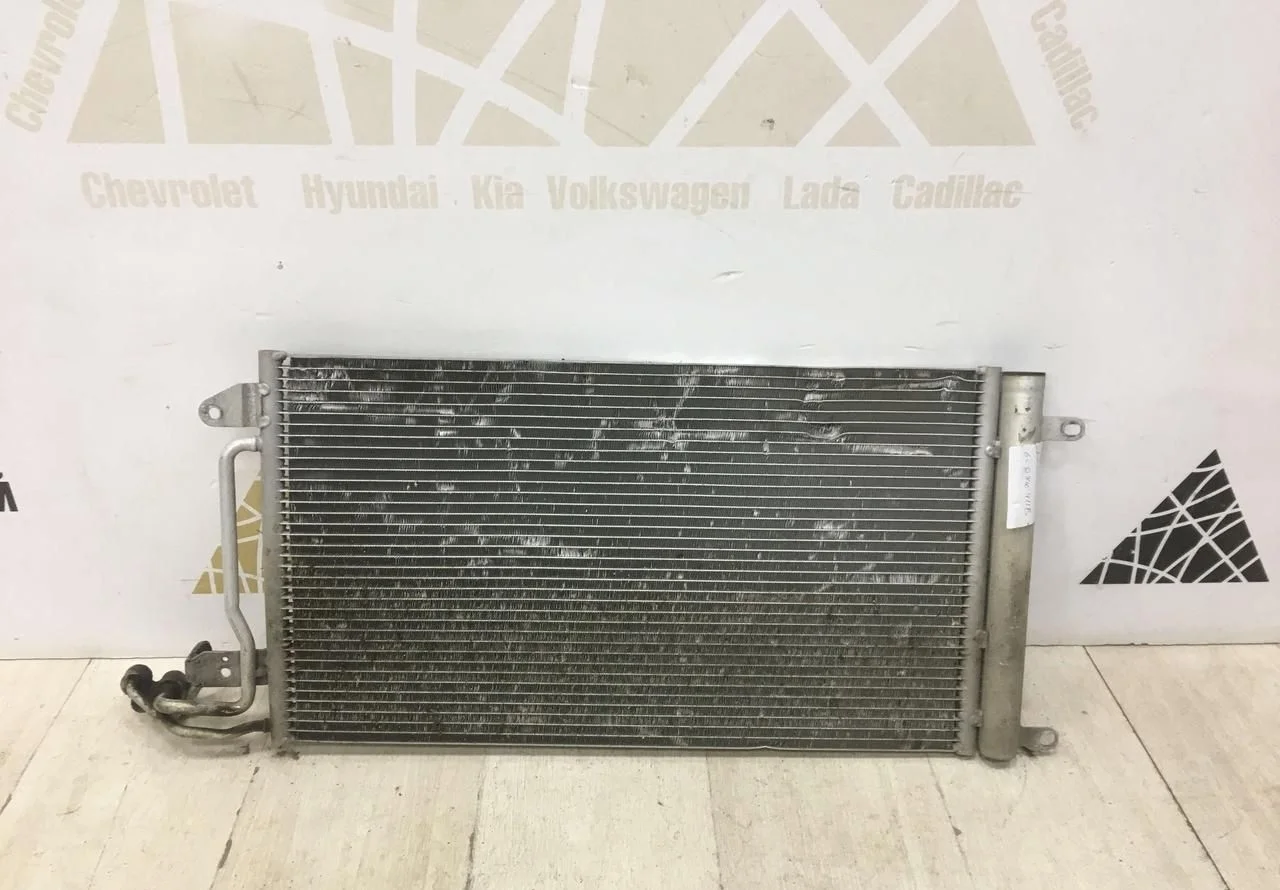 Радиатор кондиционера Skoda Rapid OEM 6C0816411B