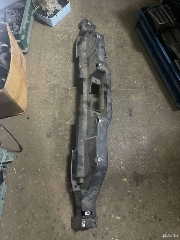 Панель замка капота кадиллак эскалэйд iii