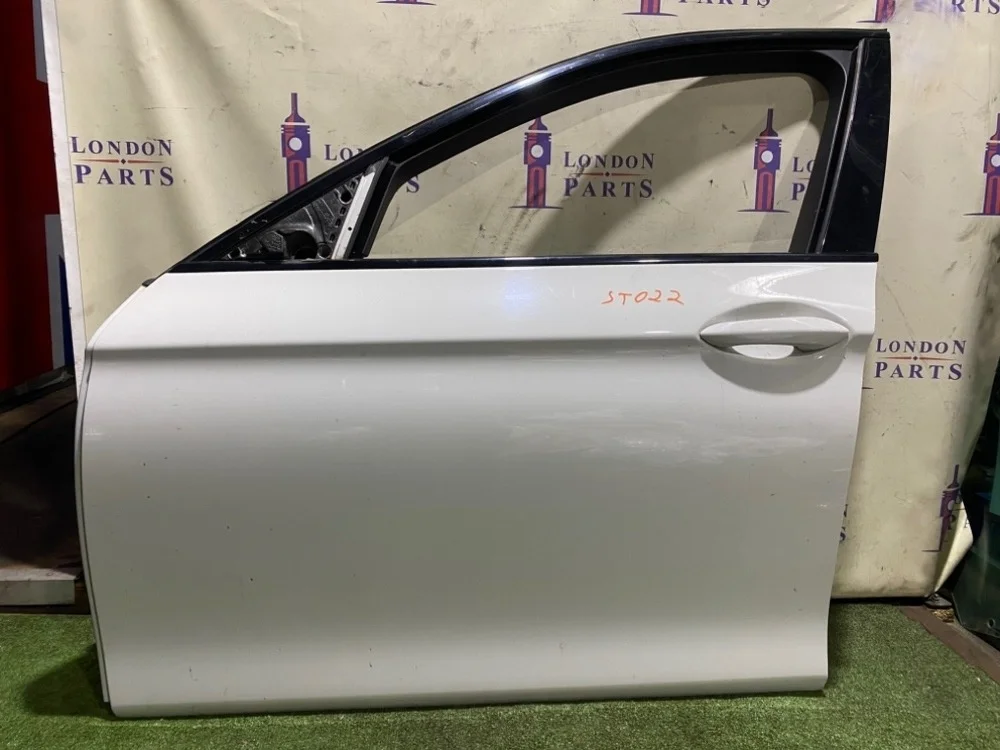 Дверь BMW F11
