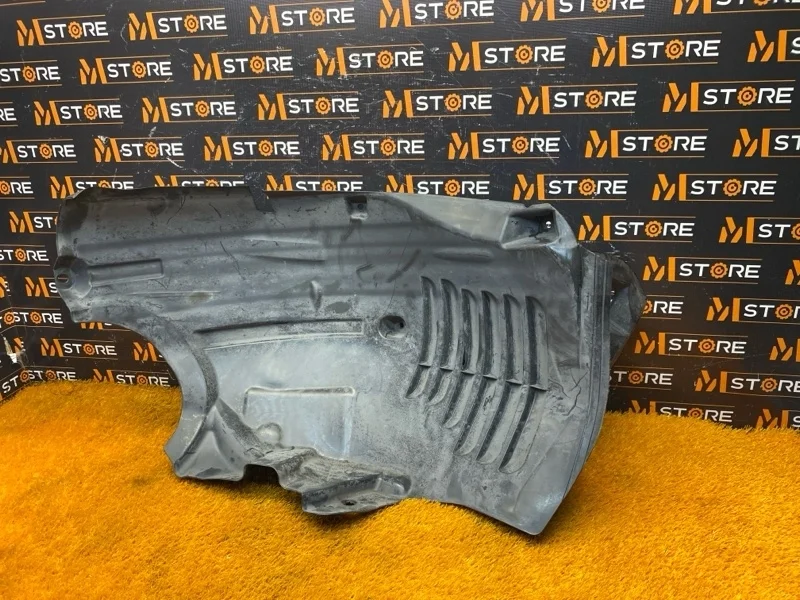 Подкрылок Mercedes-Benz -class 2011 W212