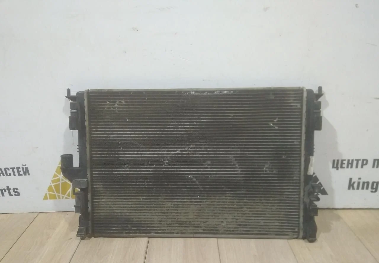 Радиатор охлаждения бу Nissan Almera G15 OEM 8200735039