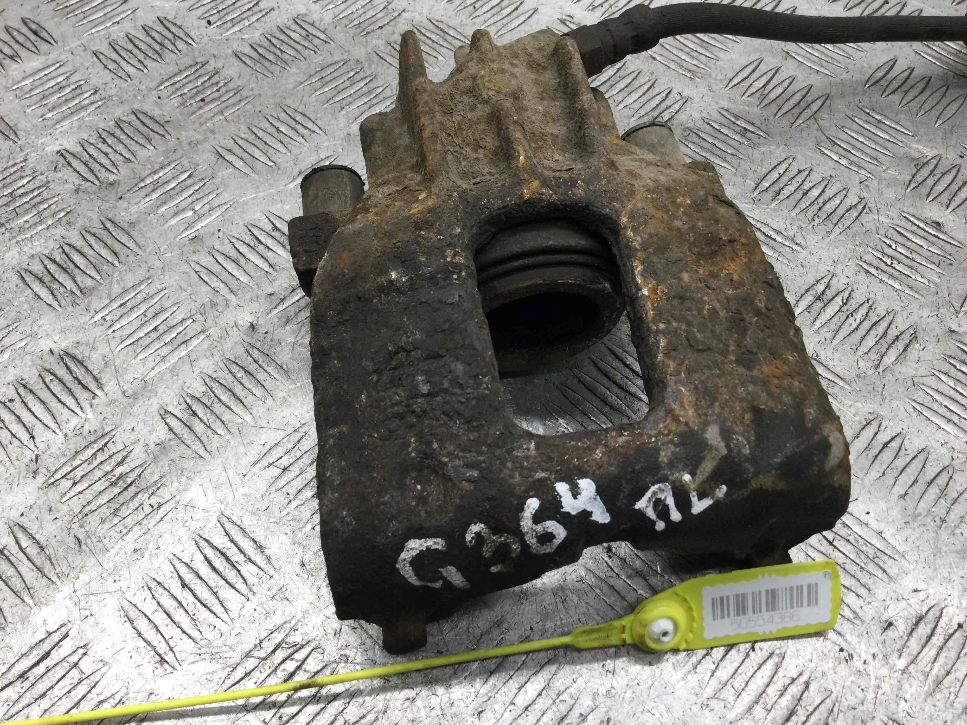 Суппорт передний левый Ford Focus 1 поколение [рестайлинг] (2001-2005) дизель 1.8 TDCi Механика Х/б