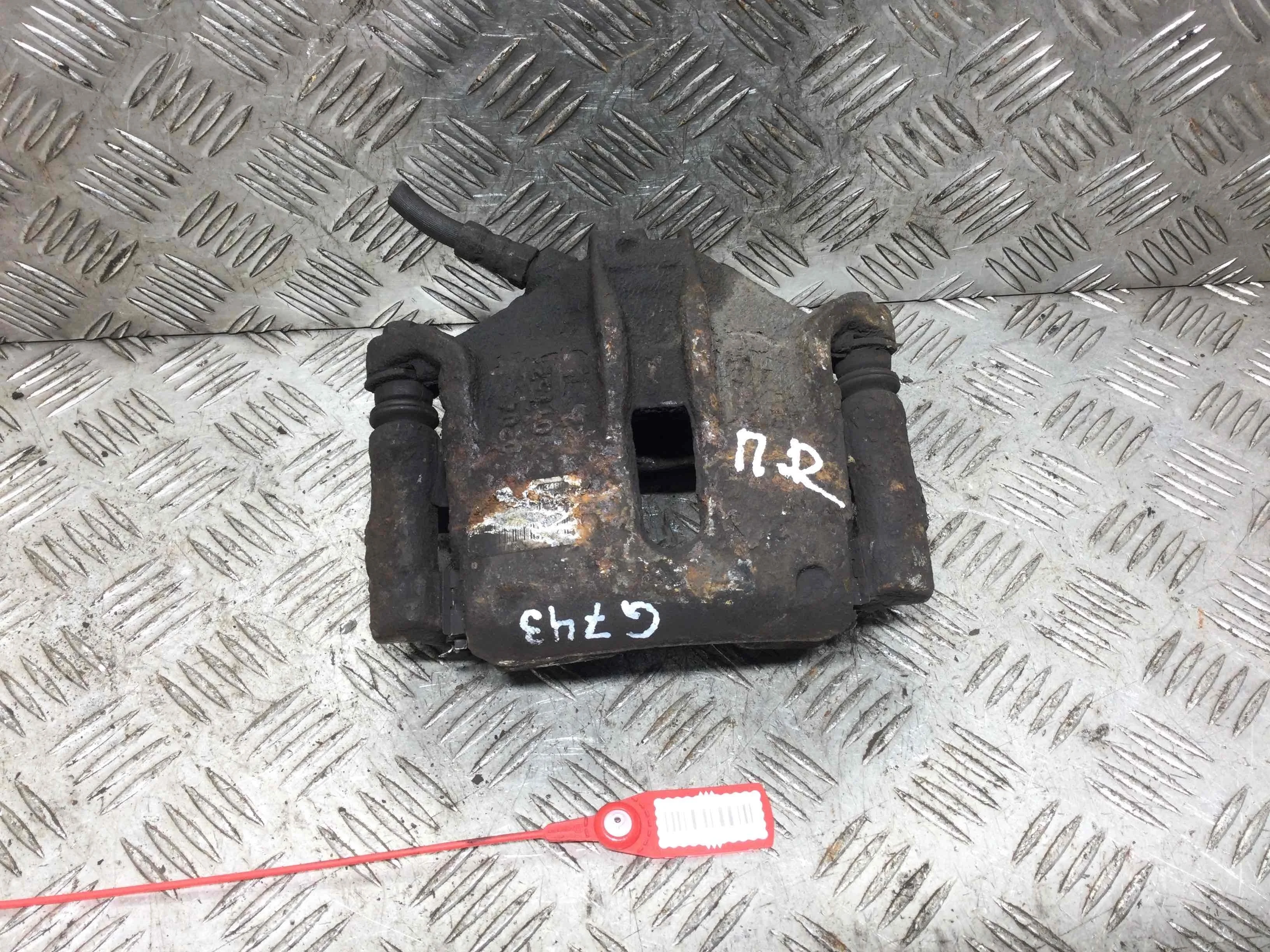 Суппорт передний правый Peugeot 206 1 поколение (1998-2003) бензин 1.6 i Механика Х/б