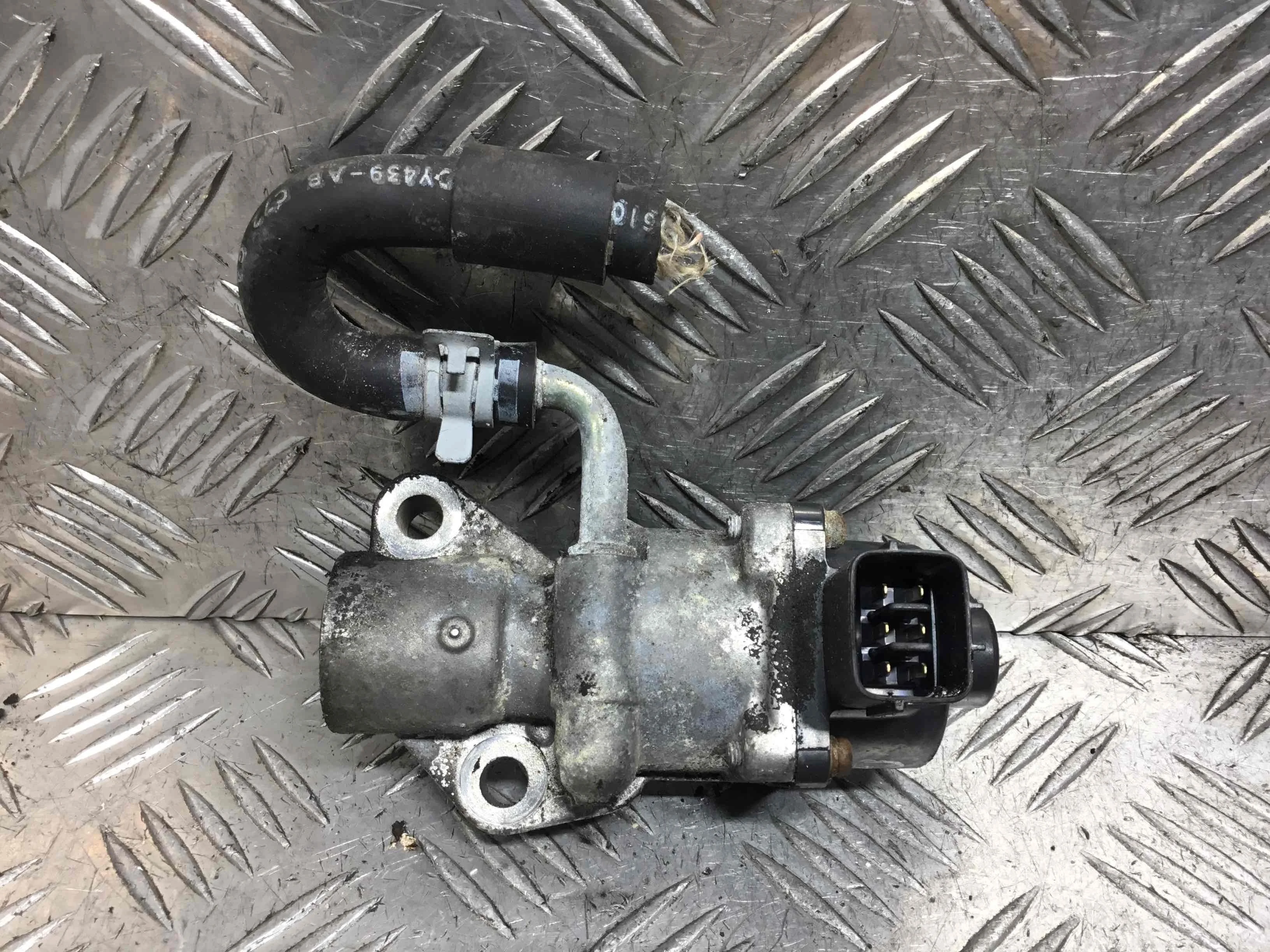 Клапан EGR Ford C-MAX 1 поколение [рестайлинг] (2007-2010) бензин 1.8 i Механика Минивэн