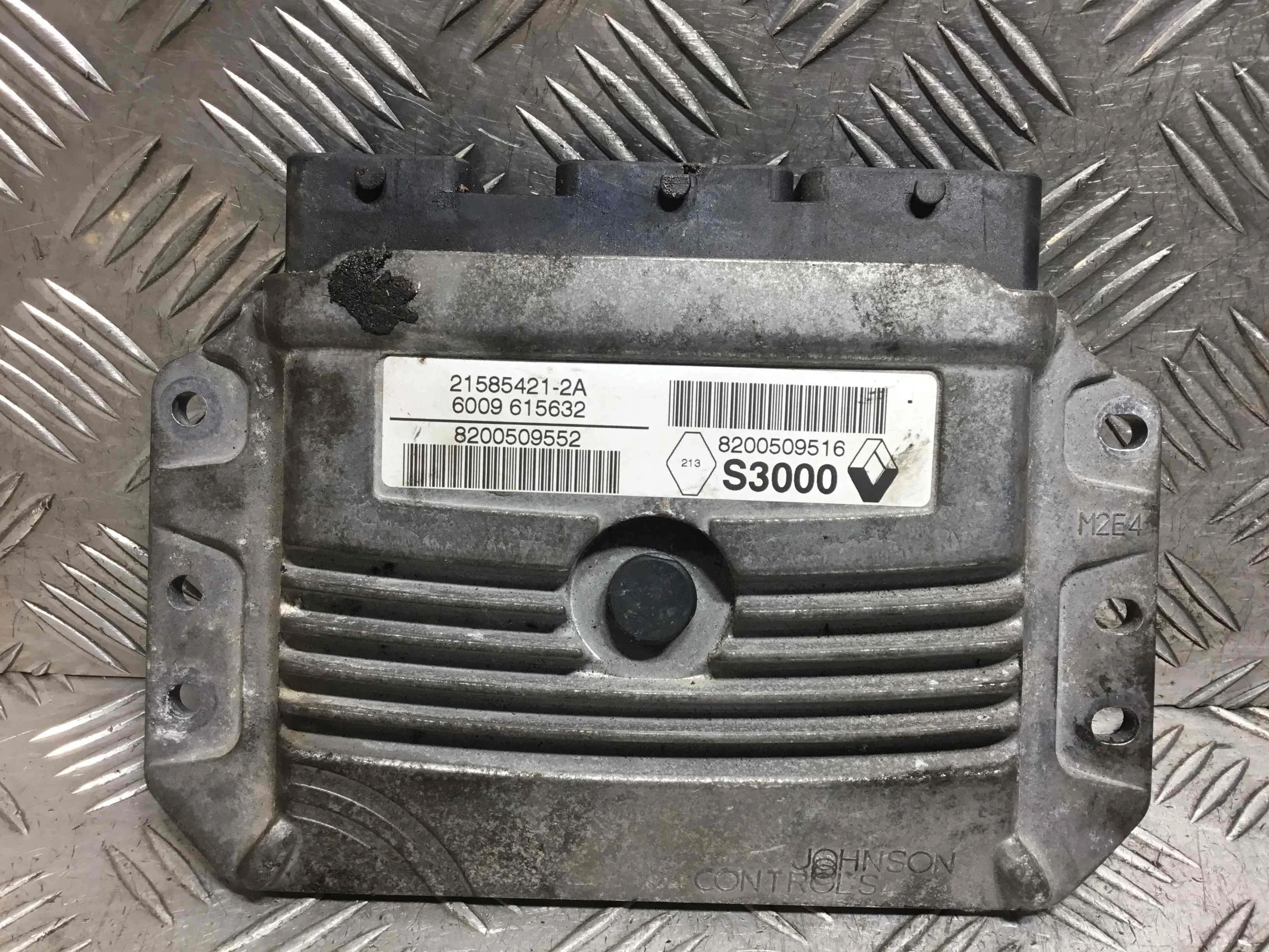 Блок управления двигателем Renault Scenic Scenic II (JM) 2003 - 2009 бензин 2.0 i Механика Х/б