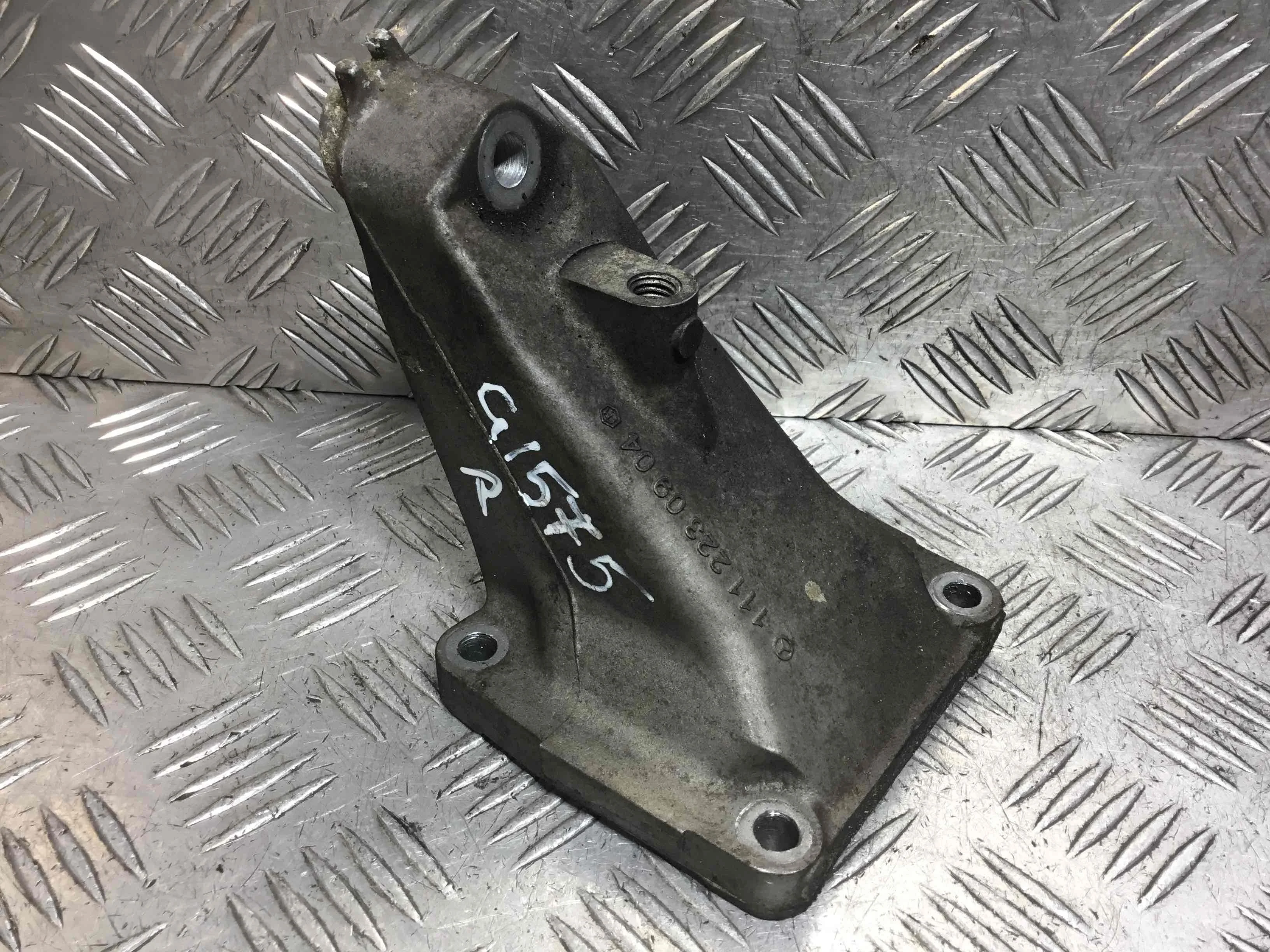 Кронштейн двигателя Mercedes CLK W208/A208 [рестайлинг] (1999-2003) бензин 2.0 Kompressor Механика Купе