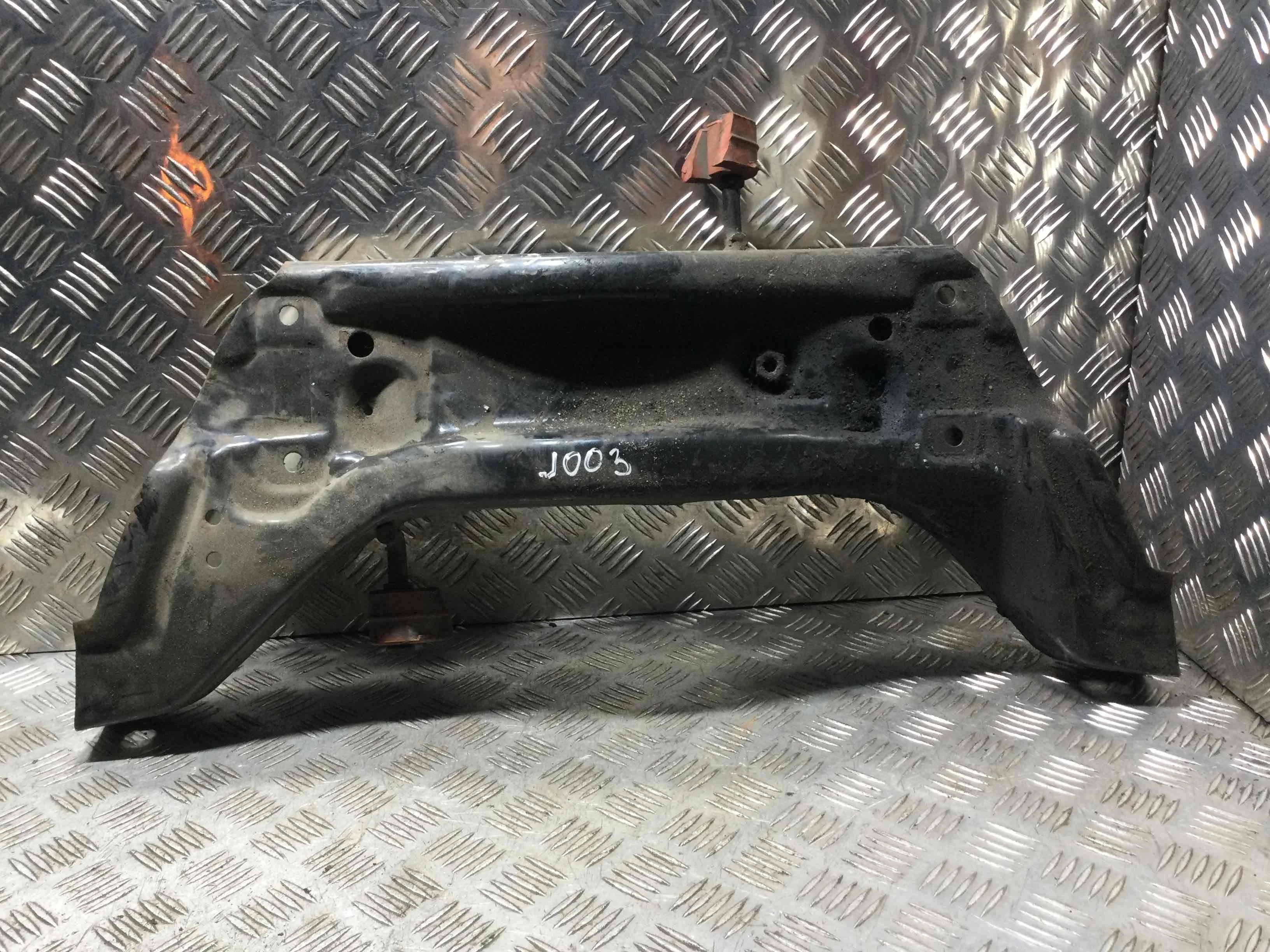 Балка подвески передняя (подрамник) Volkswagen Fox 1 поколение (2003-2009) бензин 1.4 i Механика Х/б