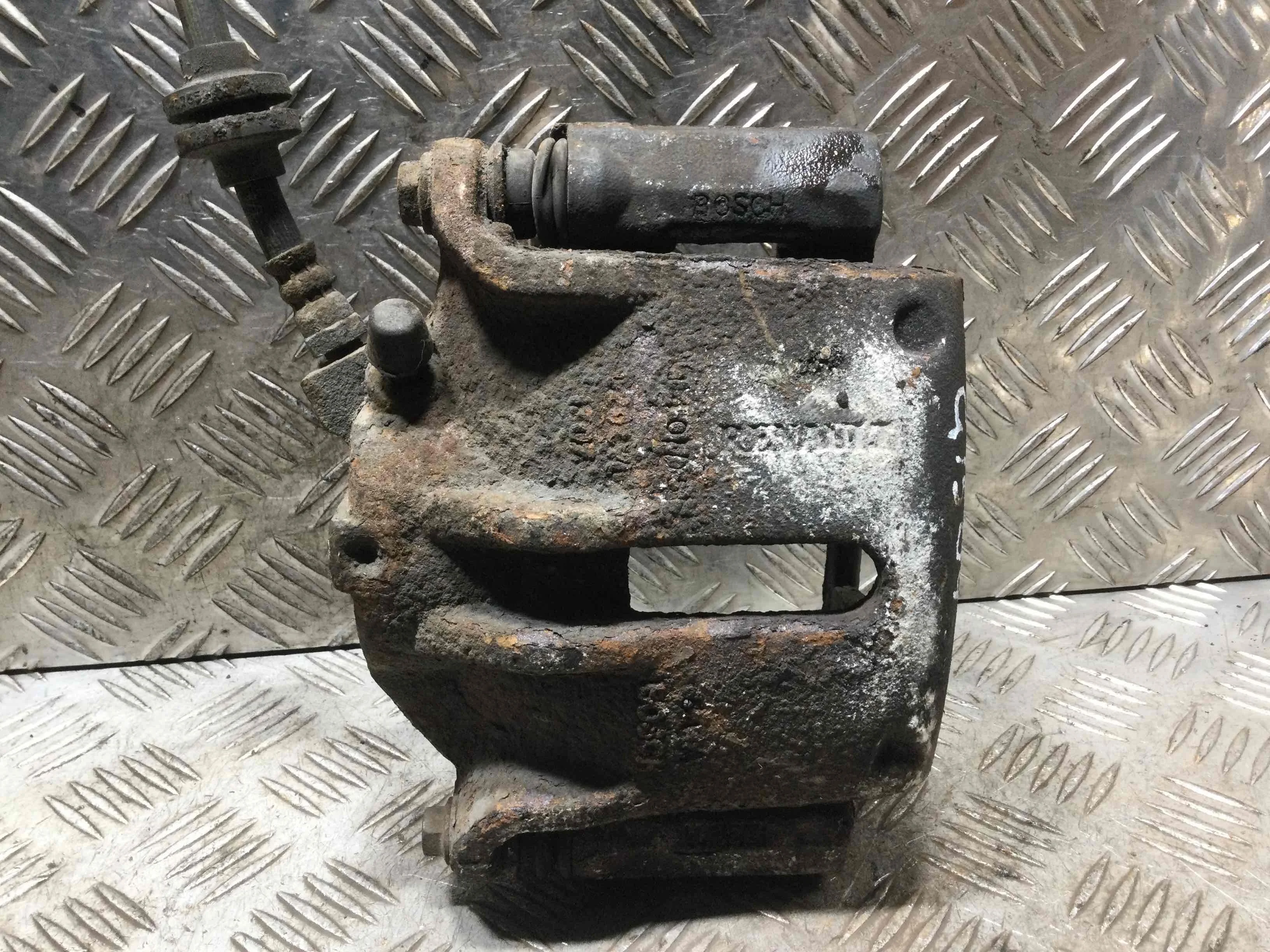 Суппорт передний левый Renault Scenic 2 поколение (2003-2006) бензин 2.0 i Механика Минивэн