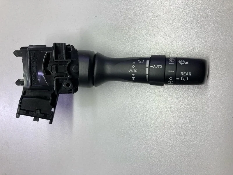 Переключатель стеклоочистителей Toyota Land Cruiser 2011 8465248121 URJ200 1VD-FTV 4.5