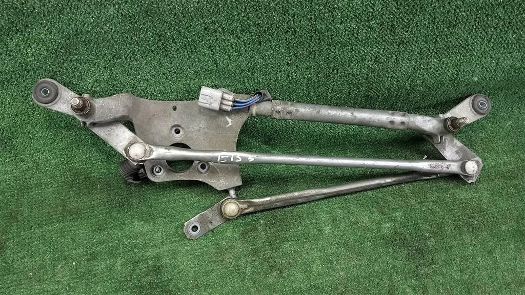 Б.у. трапеция дворников TOYOTA COROLLA ZRE151 TOYOTA COROLLA ZRE151