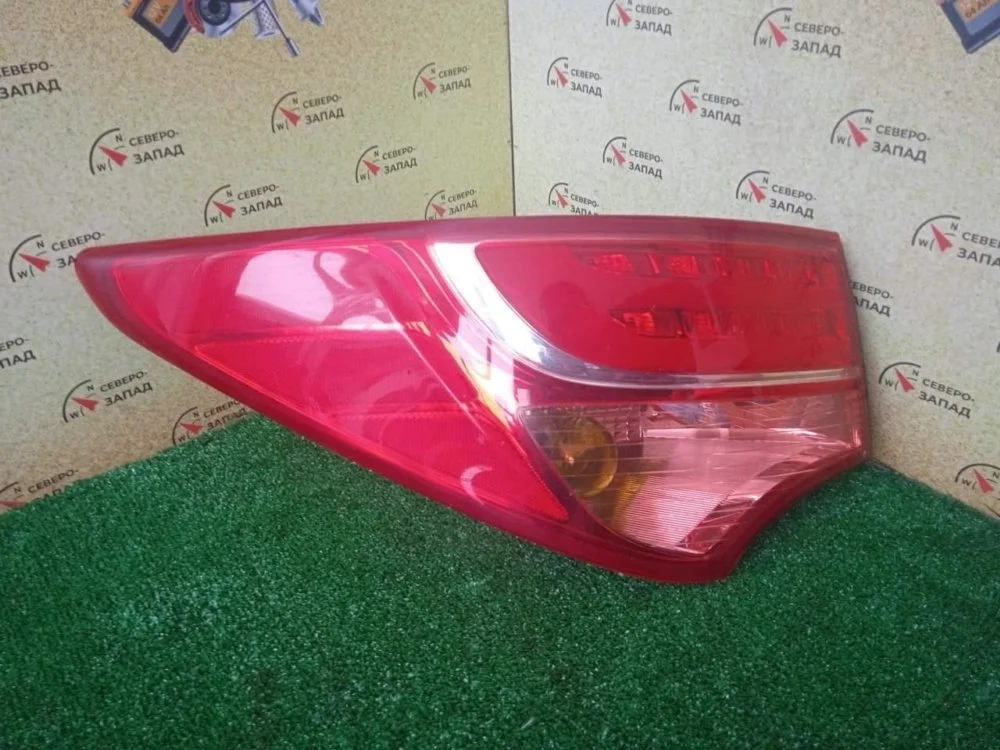 Фонарь наружний Hyundai Santa Fe 2013 DM