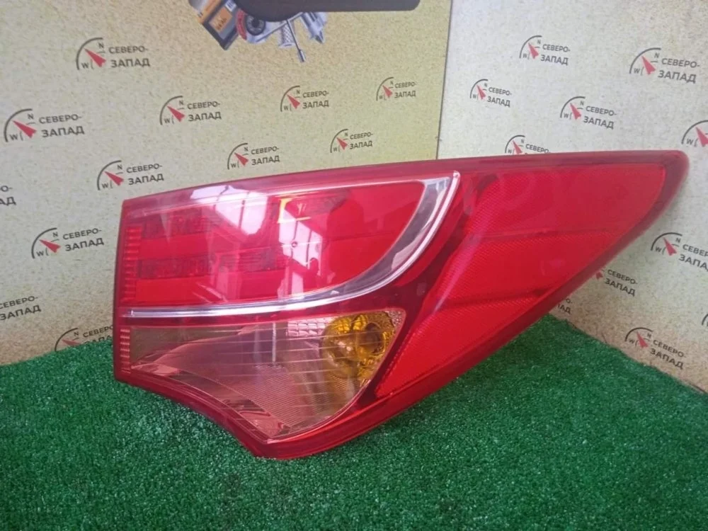 Фонарь наружний Hyundai Santa Fe 2013 DM