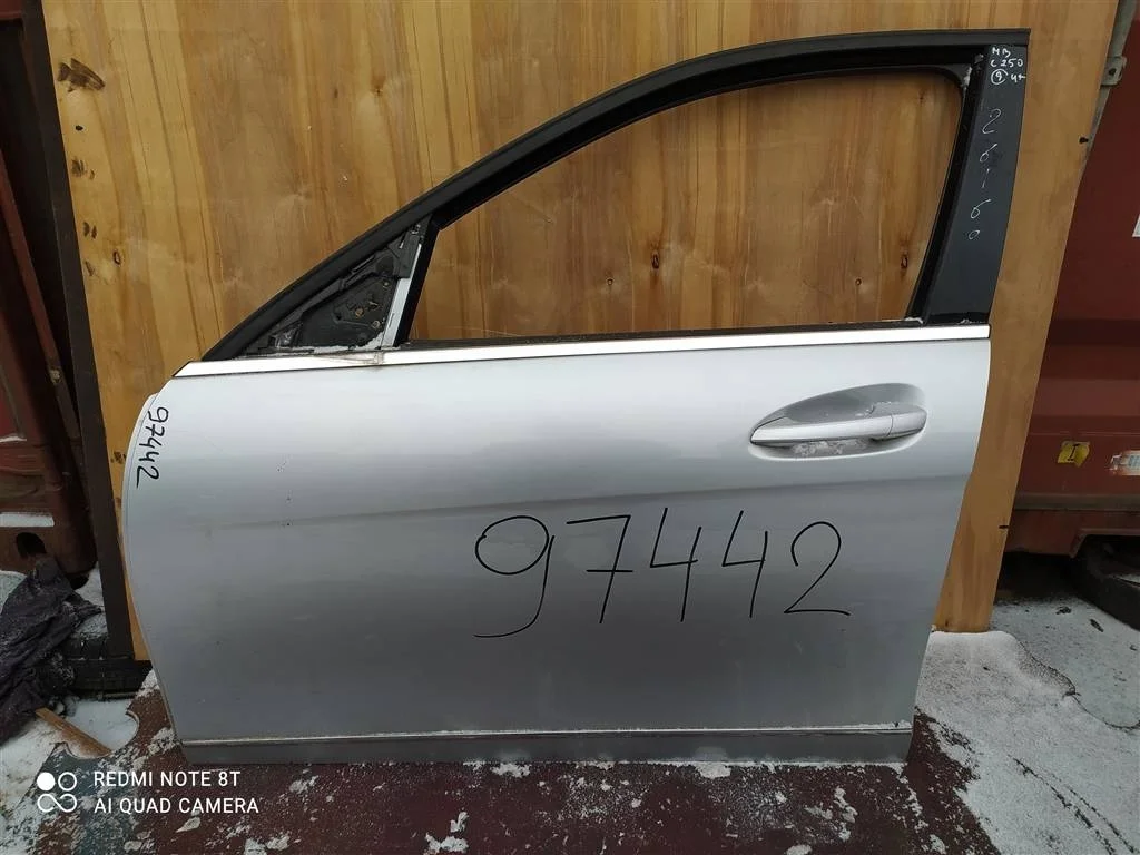 Дверь передняя левая MB W204 2006-2015 A2047205900