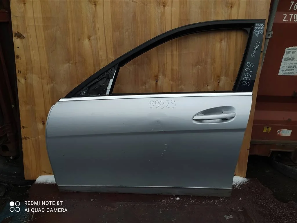 Дверь передняя левая MB W204 2006-2015 A2047205900
