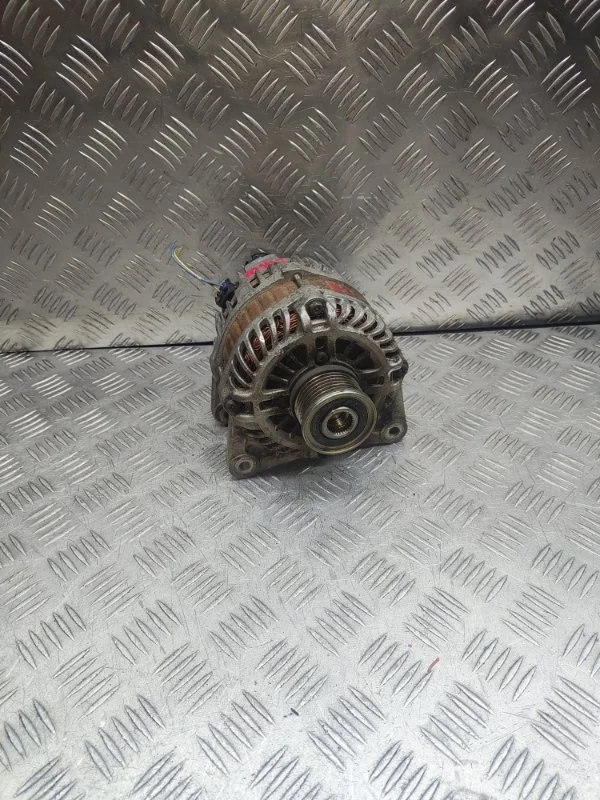 Генератор Nissan Qashqai X-Trail 2006-2013 23100JD200 J10 T31 MR20DE