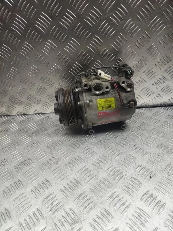 Компрессор кондиционера Mitsubishi Lancer 9 MSC90CA 4G18