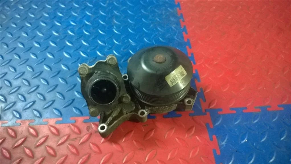 насос водяной помпа BMW X3 E83
