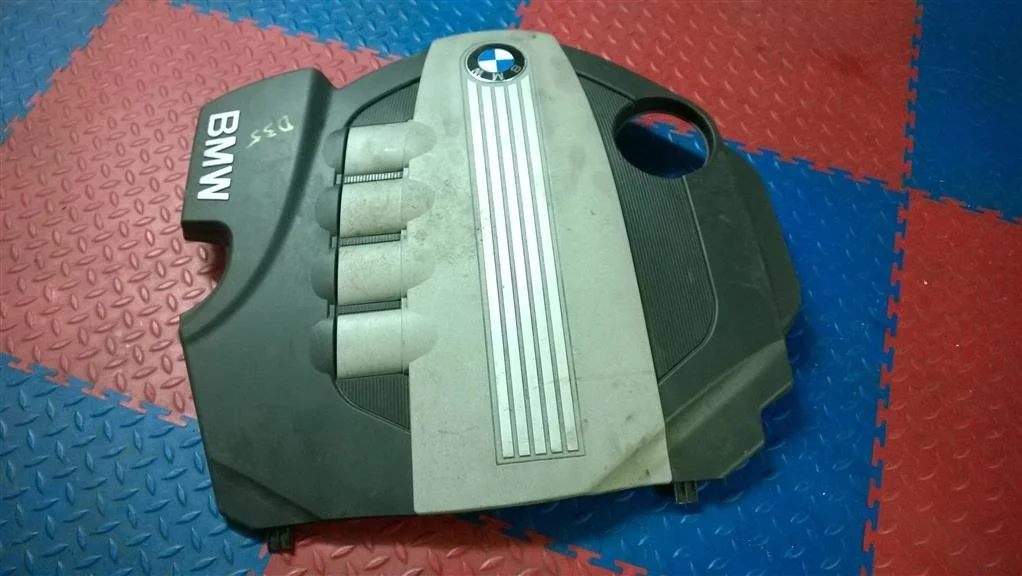 накладка декоративная двигателя BMW X3 E83