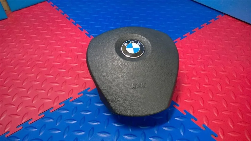 подушка безопасности в руль BMW X3 E83