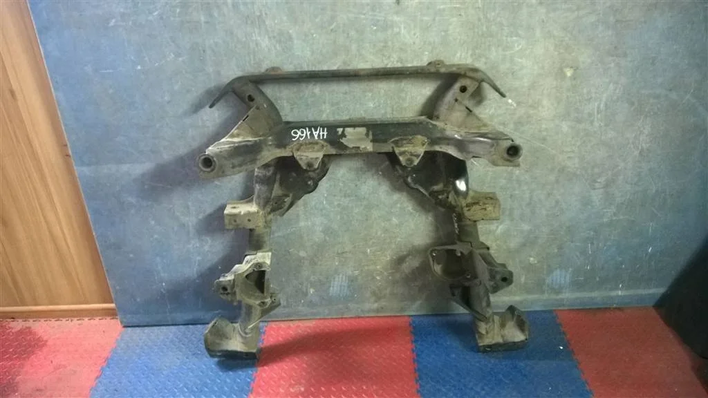 балка подмоторная BMW X3 E83