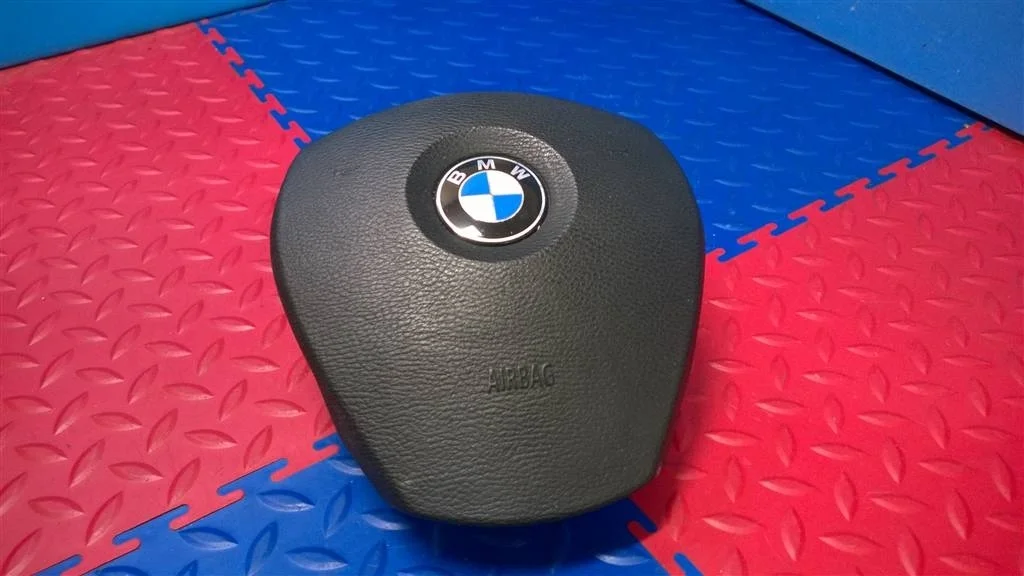 подушка безопасности в руль BMW X3 E83