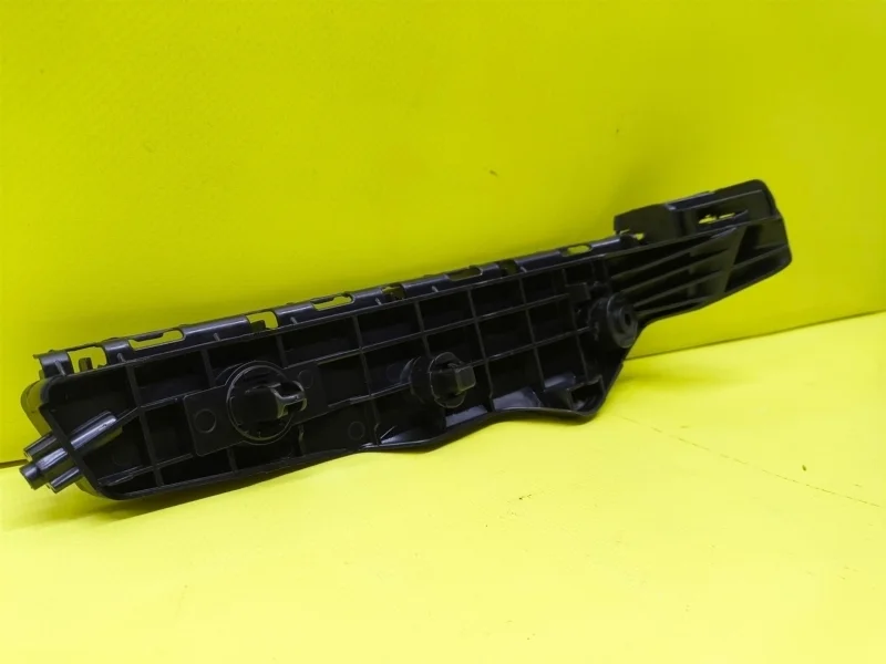 Кронштейн крепления бампера переднего Toyota Land Cruiser Prado 150 (2009-2023)