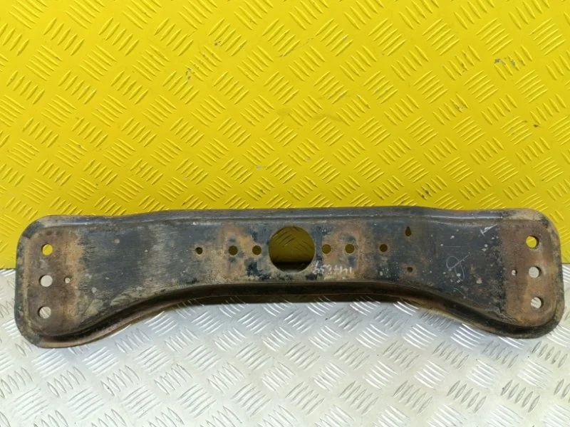 Балка под кпп Mitsubishi L200 (2006-2015) 2009 Пикап