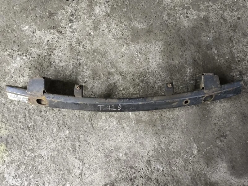 Усилитель бампера переднего Nissan Navara (D40) 2004-2015 2010 Пикап