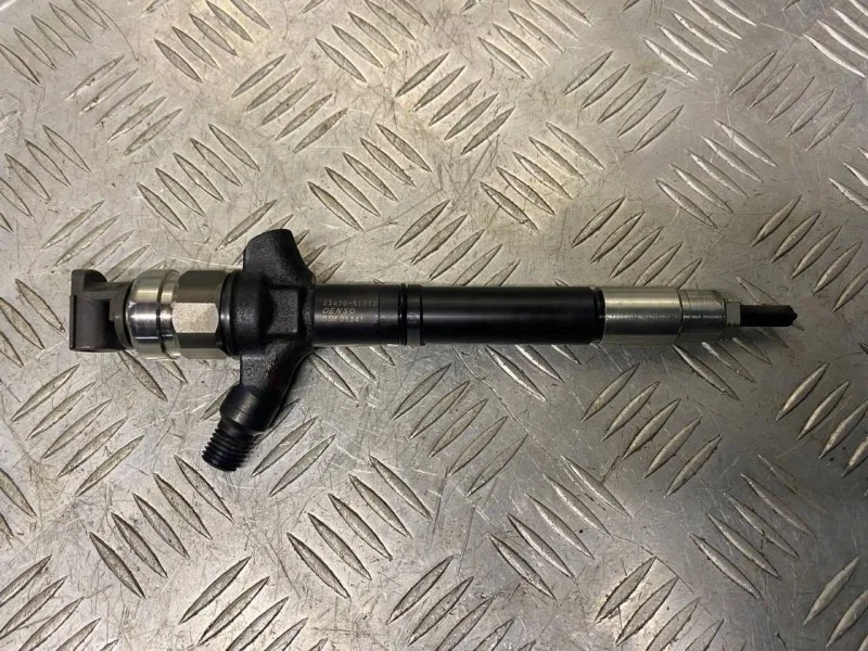 Форсунка Toyota Land Cruiser 200 (2008-2021) 2010