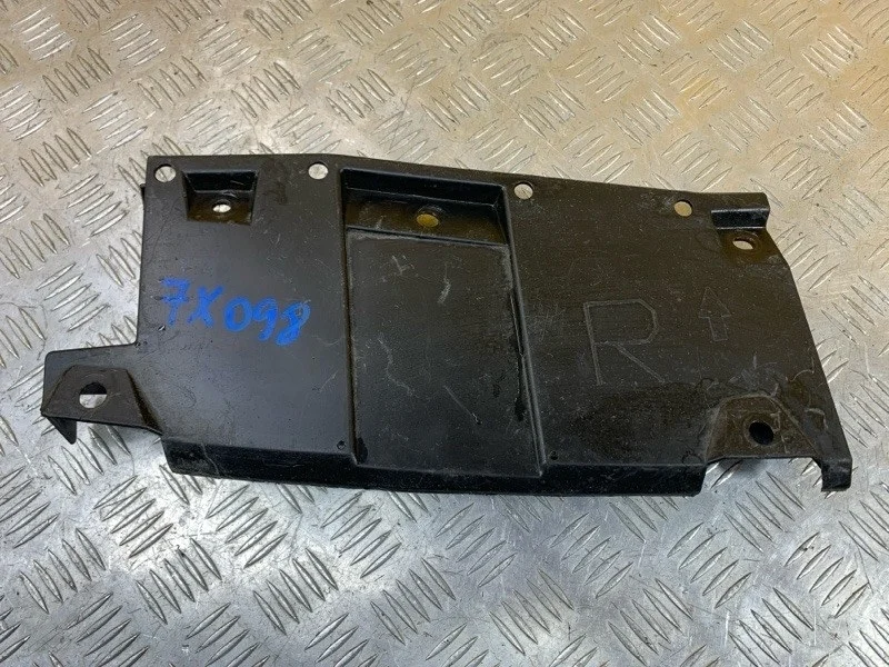 Пыльник Toyota Rav 4 (CA40) (2012-2019) 2013