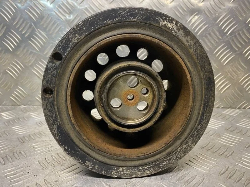 Шкив коленвала Toyota Land Cruiser 200 (2008-2021) 2010